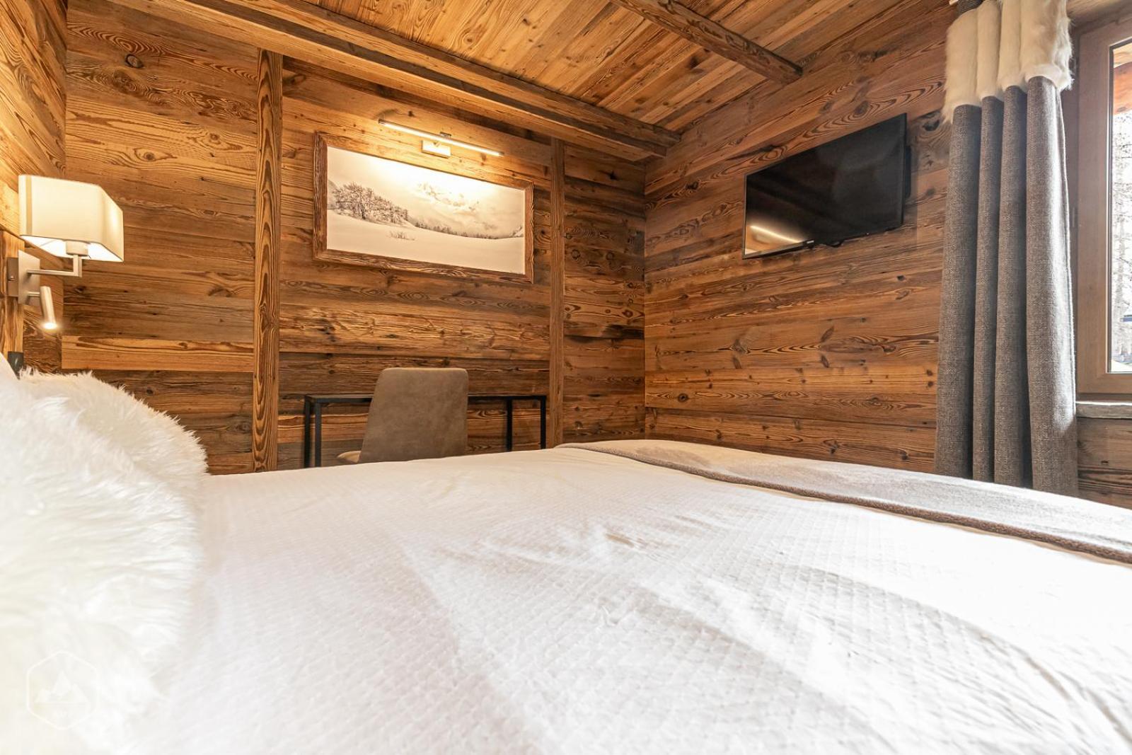 Chalet Les Cocales Residence Sejour Et Nuitees B&B - Appartement Pin Cembro Bessans Eksteriør billede